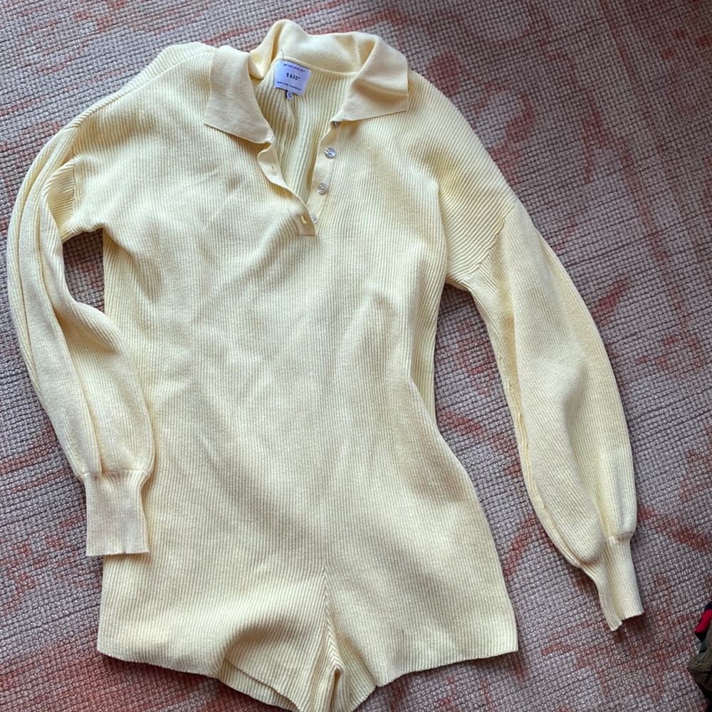 SABO pale yellow jumper.